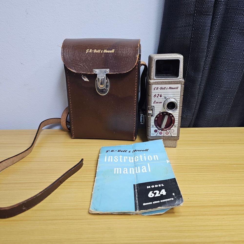 Vintage Bell & Howell Model 624 8mm Movie Camera‎ Case Instruction Manual